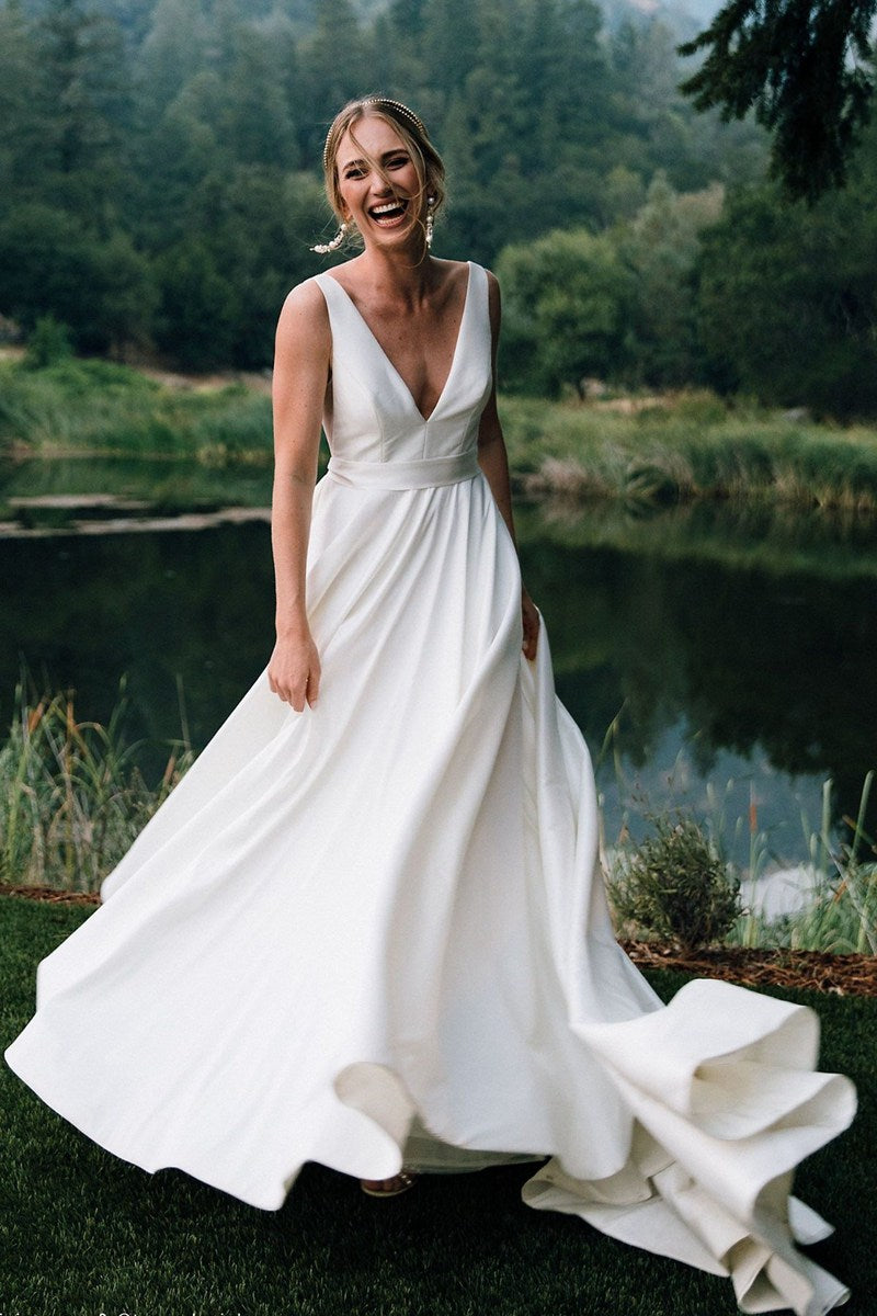 Simple V Neck A Line Stiff Wedding Dress Outdoor Wedding BWD017