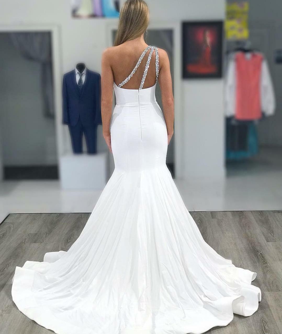 One shoulder outlet mermaid wedding dress